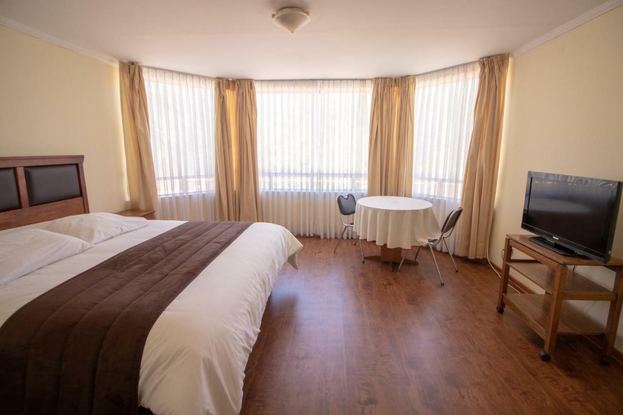 Hotel Quitor Calama Esterno foto